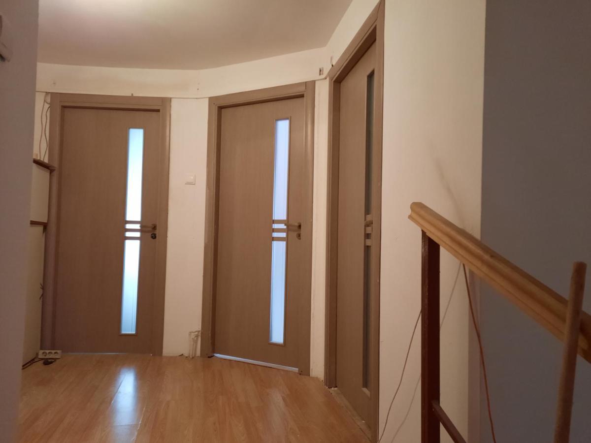 Casa Adrian Camere Centru Vechi Braşov Buitenkant foto